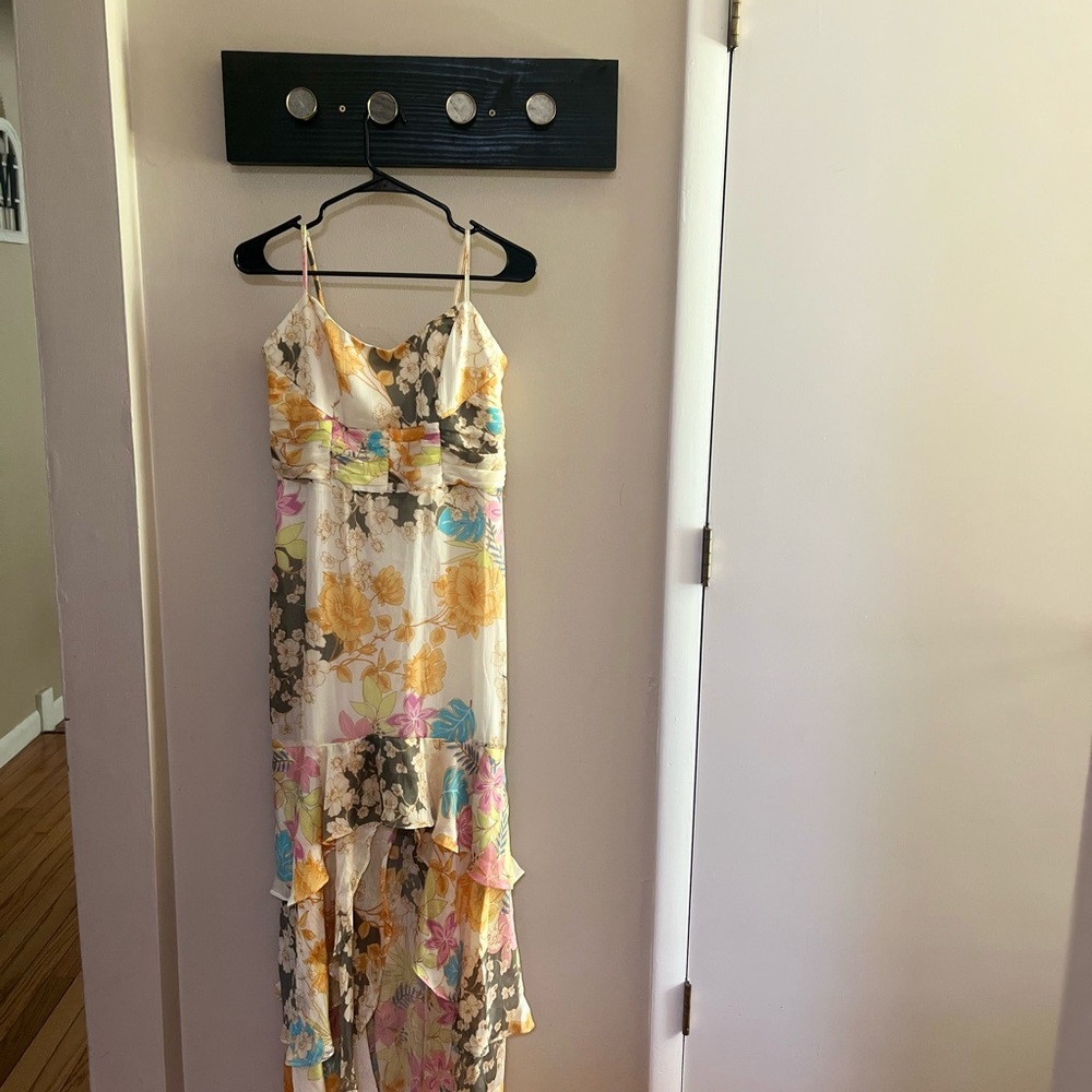 NWT Guess Yellow and Cream Smocked Dress